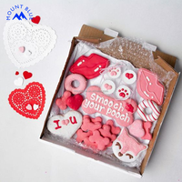Biscuits pour chiens en forme de cœur, d'os et de renard, en chocolat, thème Saint-Valentin, boîte de couleur pastel, délicieux biscuits sucrés et savoureux