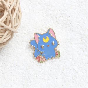 Pin de solapa de esmalte suave, insignia de metal de gato, animal de dibujos animados personalizado - Product Image 3