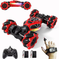 Voiture RC de cascade HOSHI 1611 2xBatteries 2.4G 1/24 avec contrôle par montre à capteur de geste, moteur sans noyau, rotation à 360°, véhicule jouet RC - Stock US