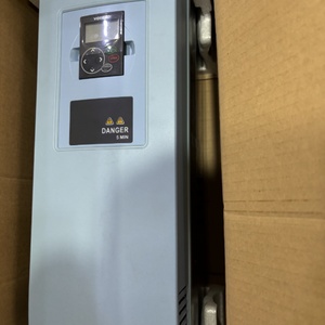 Le variateur de fréquence Vacon NXL00465C2H1SSS0000, série NXL, le plus vendu, bénéficie d'une nouvelle garantie d'un an - Product Image 2