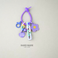 Pendentif de voiture 3D tournesol fait main, accessoire de mode en plastique avec chaîne et décor en soie, breloque fantaisie pour voiture/sac