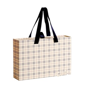 Cajas de regalo de papel de cartón rígido de lujo Cajón de regalo pequeño Slide Guangdong Diseño de <span class=keywords><strong>caja</strong></span> de regalo de lujo - Product Image 2