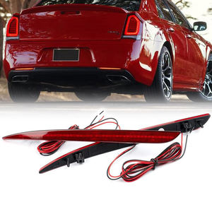 Réflecteur de pare-chocs à LED rouge pour 2015-2018 <span class=keywords><strong>Chrysler</strong></span> 300 Feux arrière de clignotants Feux de freinage 68213445AB, 68213444AB - Product Image 1