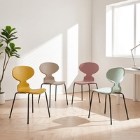 Chaise de loisirs à dossier pour balcon, chaise de salle à manger simple pour la maison, table et chaise, chaise de négociation empilable pour salle de conférence