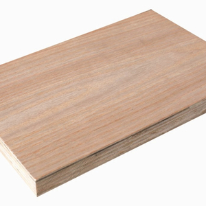 Commercio all'ingrosso 3mm 9mm 18mm fogli pannelli decorativi in <span class=keywords><strong>compensato</strong></span> <span class=keywords><strong>pannello</strong></span> in <span class=keywords><strong>compensato</strong></span> impiallacciato in legno di quercia rossa - Product Image 1