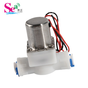 Mini Válvula Solenoide de Pulso Biestable de 4.5V, Conector Rápido PE de 2 Puntos para Purificadores de Agua Centrales, Diseñada para Agua Potable - Product Image 1