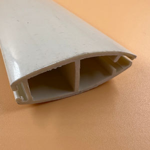 Perfiles de PVC Extruido para Ventanas y Puertas Abatibles, para Uso en Hospitales, Diseño Tradicional, Duradero y Ecológico - Product Image 1