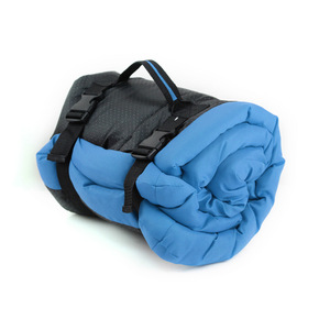 Qbellpet Produkt 2023 Tragbare Outdoor Wasserdichte Reise-Haustiermatte Unterlage Hundebett Faltbare Aufrollbare Hundematte Betten - Product Image 6