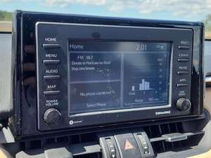 Toyota RAV 4 Hybrid XSE SUV d'occasion fiable - Product Image 6