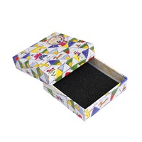 Boîte d'emballage en carton imprimée avec motifs dessinés à la main, pour jouets et papeterie colorés pour enfants, avec doublure en mousse noire
