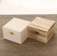 Boîtes cadeaux en bois personnalisées faites à la main en gros, boîtes de rangement pour bijoux en pin avec logo, emballage pour bijoux
