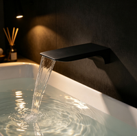 Robinet de baignoire mural HONGDEC moderne noir mat avec bec cascade long et plat pour salle de bain