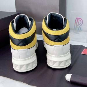 Zapatos Casuales de Plataforma Retro de Lujo - Estilo para Parejas, Suelas Gruesas y Suaves, Zapatos para Caminar de Diseño Moderno y Perfil Bajo - Product Image 4