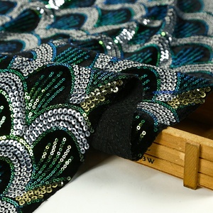 Tela de <span class=keywords><strong>Terciopelo</strong></span> Bordada con Cuentas de Lujo Estilo Nigeriano con Lentejuelas Pesadas para Vestido de Fiesta Aso Ebi - Encaje Africano Personalizado - Product Image 1