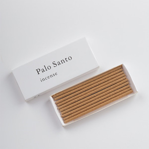 Bâtonnets d'<span class=keywords><strong>Encens</strong></span> Naturels Faits Main Personnalisés <span class=keywords><strong>Sauge</strong></span> <span class=keywords><strong>Blanche</strong></span> et Bois de Santal avec Porte-<span class=keywords><strong>Encens</strong></span> en Bois - Product Image 3