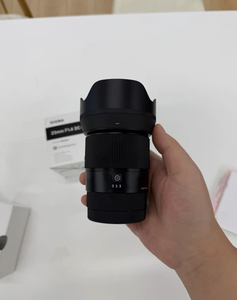 เลนส์ 23 มม. f/1.4 DC DN Contemporary E — เลนส์ไพรม์แบบ APS-C ที่ให้ภาพเหมือนดวงตามนุษย์ ระยะเทียบเท่า 35 มม. สภาพดีเยี่ยม ใช้งานได้เต็มประสิทธิภาพ! - Product Image 2