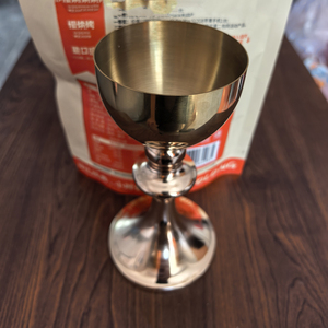 Cáliz <span class=keywords><strong>de</strong></span> Diseño Clásico Bañado en Oro para Suministros <span class=keywords><strong>de</strong></span> Iglesia y Hogar - Product Image 2
