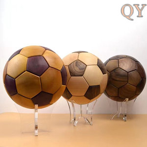 Rompecabezas de Fútbol de Madera QY, Adorno de Balón de Fútbol de Madera Natural, Decoración para el Hogar, Decoración de Escritorio, Regalo Artesanal Hecho a Mano - Product Image 1