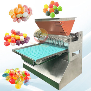 Máquina comercial manual de producción de dulces: depositadora de gomitas, piruletas y caramelos de toffee suave y gomosos para mesa. - Product Image 1