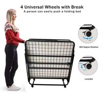 Lit pliant compact convertible moderne avec cadre en métal et matelas inclus, offrant un espace de couchage supplémentaire pratique