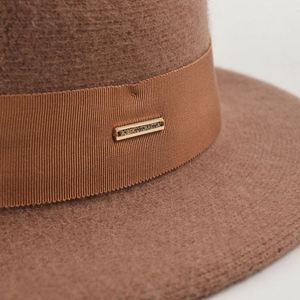 หมวกเฟโดร่าไหมพรมถักแบบเรียบง่ายใหม่ประจำฤดูใบไม้ร่วงฤดูหนาวปี 2024 สไตล์วินเทจอังกฤษทรงแบนสำหรับผู้หญิง - Product Image 3