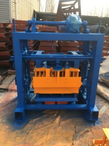 고체 벽돌 콘크리트 블록 기계를 Qt40-2 고강도 수동 프레스 블록 기계 - Product Image 3