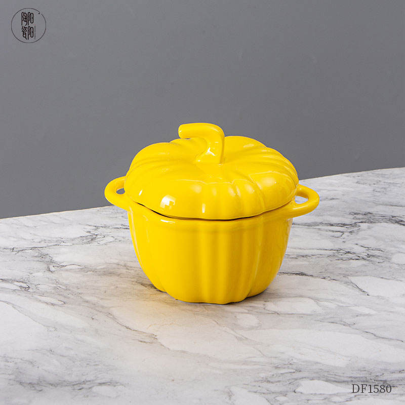 สีเหลือง