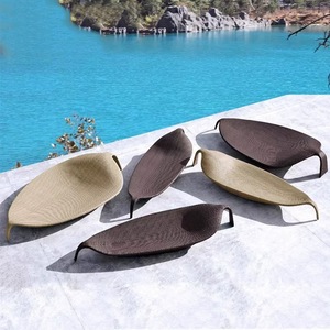 Tumbonas de Ratán PE con Marco de Aluminio y Diseño de Hoja Único, Estilo Nórdico Moderno Sunway, <span class=keywords><strong>para</strong></span> Playa y Hotel - Product Image 2