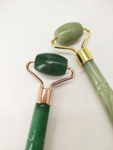 Rodillo de masaje de Aventurina de alta calidad, masajeador facial con logotipo personalizado con caja para aplicación corporal, rodillo de Aventurina verde - Product Image 2