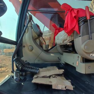 Excavatrice d'occasion 21 tonnes Hitachi ZX210, mini-excavatrice sur chenilles d'occasion, haute performance pour travaux de terrassement - Product Image 6