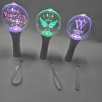 Bâton lumineux LED personnalisé en plastique acrylique à motifs, 15 couleurs changeantes, style romantique, impression numérique, portable, pour concert Kpop