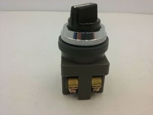 NEW ASN320 <strong>SELECTOR</strong> <strong>SWITCH</strong> 2 POSITION <strong>MAINTAINED</strong> NIB One Year Warranty - Product Image 3