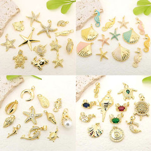 พวงกุญแจรูปเต่าและปลาดาวชุบทองพร้อมจี้รูปปลาดาวชุบทอง CH-LHP2147 - Product Image 3