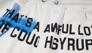 กางเกงขาสั้นคุณภาพสูง กางเกงบาสเก็ตบอล กางเกงวอร์มผู้ชาย นี่คือกางเกงขาสั้นสำหรับผู้ชายที่มีลายขวดน้ำเชื่อมแก้ไอมากมาย - Product Image 3