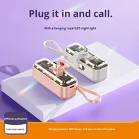 Batterie externe universelle portable étanche à charge rapide avec câble intégré, type C, lithium polymère, grande capacité 10000 mAh, fabriquée au Japon