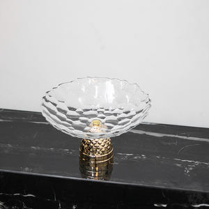 Offre spéciale du fabricant, assiette <span class=keywords><strong>cloche</strong></span> dorée exquise, métal, <span class=keywords><strong>verre</strong></span>, design simple, assiette à dîner pour décoration de la maison moderne - Product Image 3