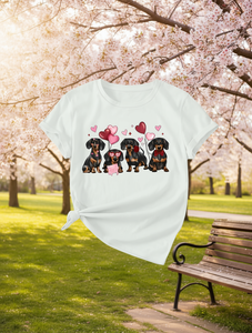 Camiseta de manga corta con estampado de Dachshund para mujer, cuello redondo, informal, a la moda, para primavera y verano, 100% algodón, para el día de San Valentín - Product Image 2