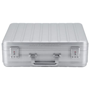 14.5インチ ポータブル アルミニウム・マグネシウム合金素材 一体型 シャイニーシルバー ハードアルミニウムブリーフケース 機材運搬ケース - Product Image 3