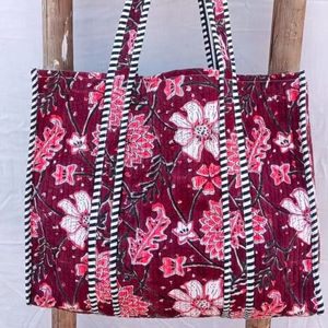 Bolso tote de algodón acolchado estilo boho hecho a mano, con estampado a mano, para compras, viajes, bolso de hombro para mujer - Product Image 1