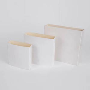 Boîte de présentation flottante carrée 3D avec film PE transparent, étui de suspension anti-poussière <span class=keywords><strong>pour</strong></span> épingles en émail, lunettes et collection de pierres précieuses - Product Image 3