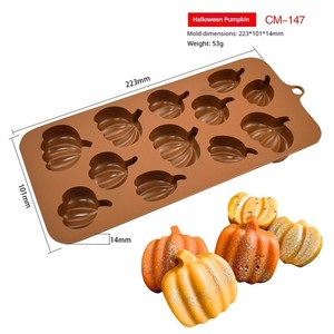 Moules en silicone pour chocolat aux couleurs vives orange et noir pour Halloween, parfaits pour les cadeaux de fête et les bonbons ou des farces - Product Image 4
