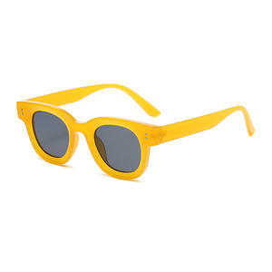 2024 nouvelle mode luxe <span class=keywords><strong>nuances</strong></span> uv400 classique rétro lunettes <span class=keywords><strong>de</strong></span> soleil hommes femmes logo personnalisé en gros cadres ronds lentes <span class=keywords><strong>de</strong></span> sol - Product Image 3