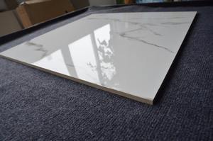 Azulejo de suelo de <span class=keywords><strong>baño</strong></span> esmaltado de 10mm de porcelana de restaurante comercial líquido laminado de mármol - Product Image 4