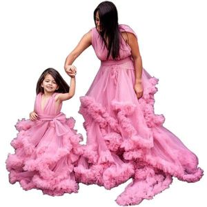 AL1588 nuovo arrivo soffici abiti in Mesh volant strascico taglie forti mamma e figlia Tulle abito da sera trasparente accappatoio <span class=keywords><strong>sposa</strong></span> - Product Image 1