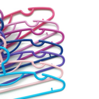 Vente en gros de crochets pour hommes adultes en PP pour magasin de vêtements Crochet de conception flexible pour le nettoyage, le séchage et le voyage