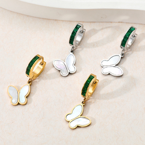 2022 Best Selling Rhinestone Inlaid Stainless Steel <strong>Ear</strong> Buckle Natural Pearl <strong>Shell</strong> Slice butterfly Shaped Hoop Earring - Product Image 2