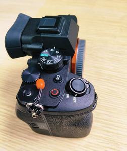 กล้องมิเรอร์เลส Sony A7M5 มือสอง (เฉพาะบอดี้) พร้อมส่ง เหมาะสำหรับถ่ายภาพบุคคล ถ่ายภาพเชิงพาณิชย์ วีล็อก และทำภาพยนตร์ - Product Image 3