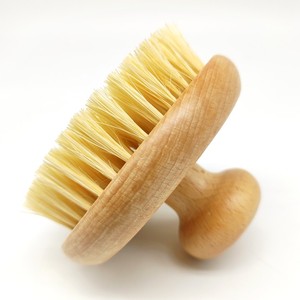 Brosse corporelle sèche en bois de bambou ronde avec poils doux en sisal et nylon, végane et naturelle, avec logo personnalisé - Product Image 3