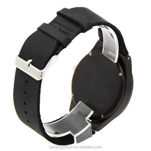 Montre en bois de noyer naturel, bracelet en cuir de vache véritable fait main, cadeau d'anniversaire pour lui, cadeau pour les garçons d'honneur, petit ami, papa - Product Image 4