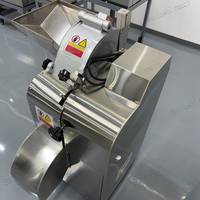 Industriële Hoge Efficiëntie Centrifugaal Snijmachine 200-440V 2.2Kw voor het Snijden van Aardappel, Wortel, Ui, Fruit en Groenten in Blokjes